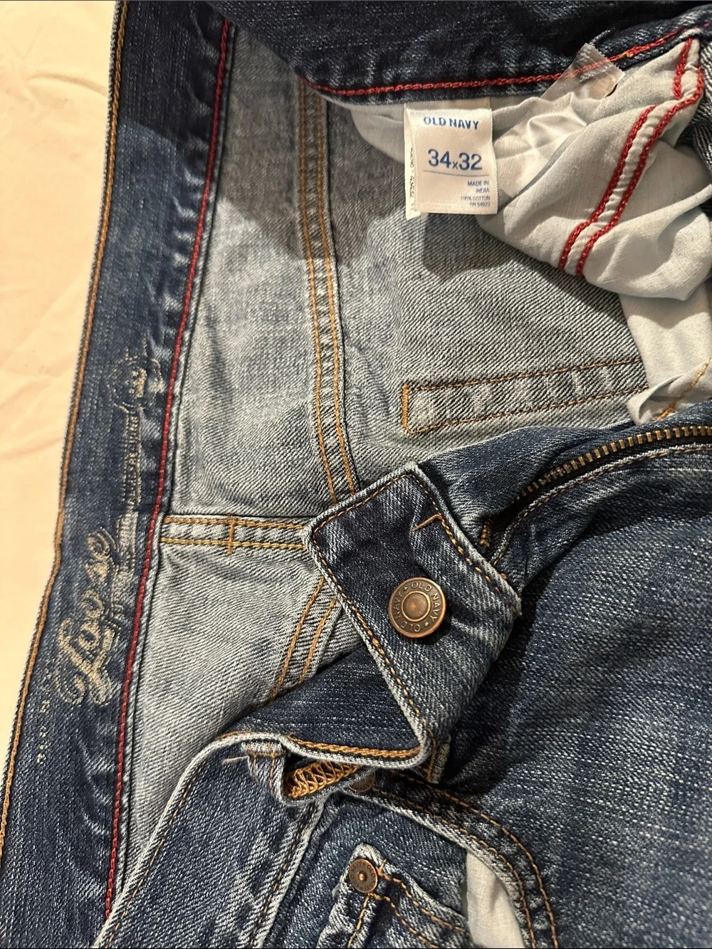 Old Navy 34x32 Loose Fit Men's Jeans in Faded Blue - Casual Everyday Style